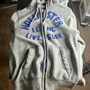 Hollister zip up hoodie (grey)